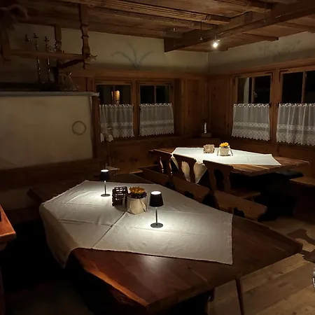 & Restaurant Casa Da Luzi *